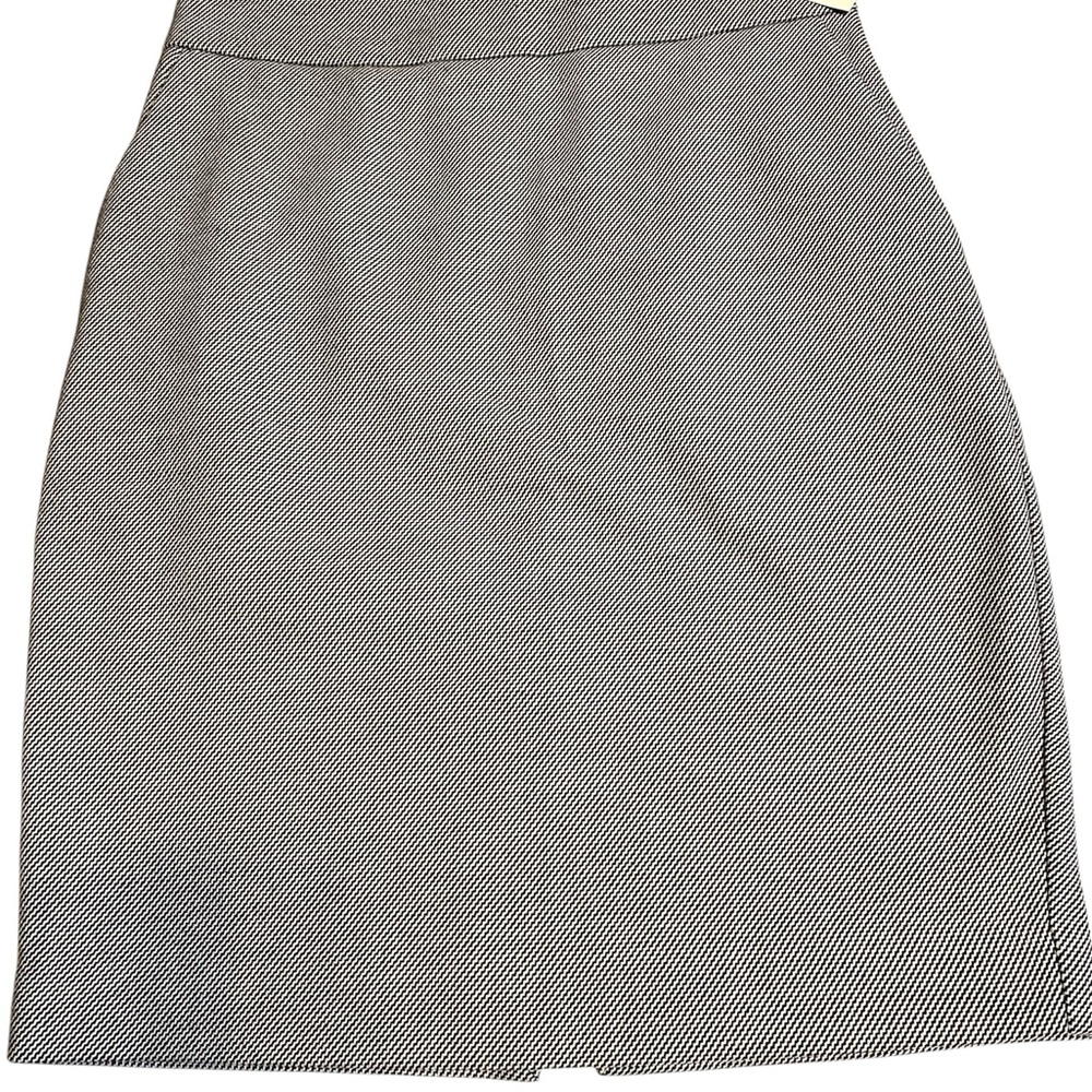EXPRESS Elegant Black and White Women's Skirt